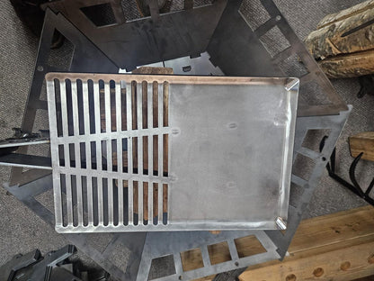 Griddle and grill combo for collapsible fire pit